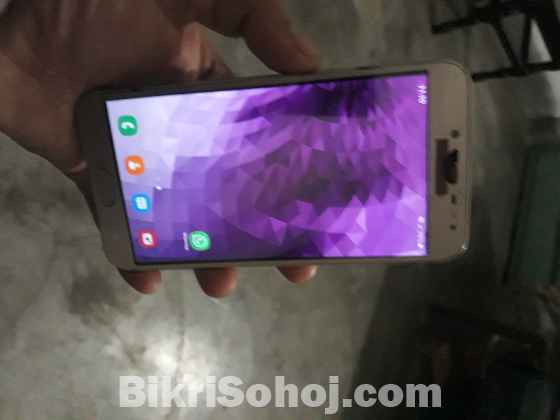 Samsung Galaxy j4